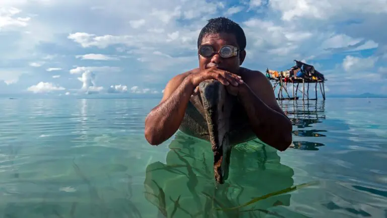 Příslušník národa Bajau
