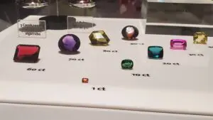 Diamant není nejvzácnější. Minerál kyawthuit je unikátem, vědci mají jediný exmplář