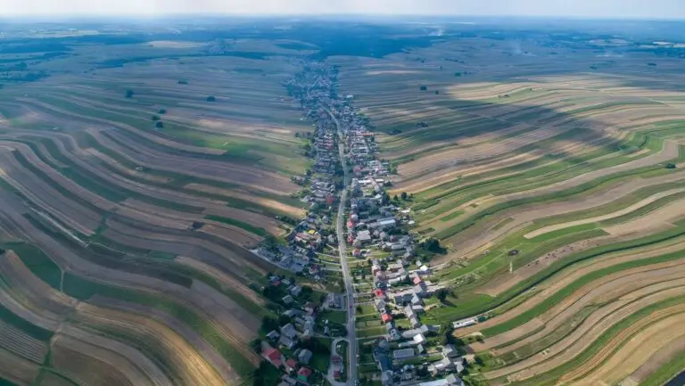 Letecký pohled na vesnici Sułoszowa