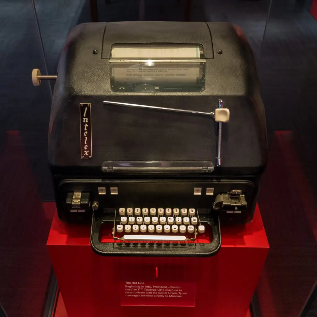 ITT Intelex Teletype L015