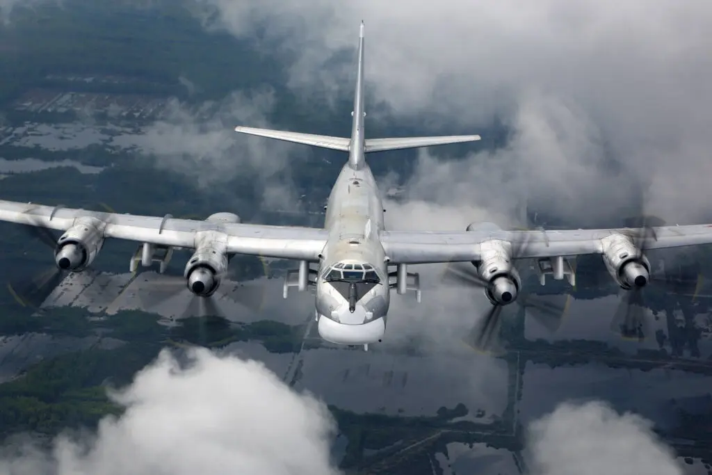 Strategický bombardér Tu-95