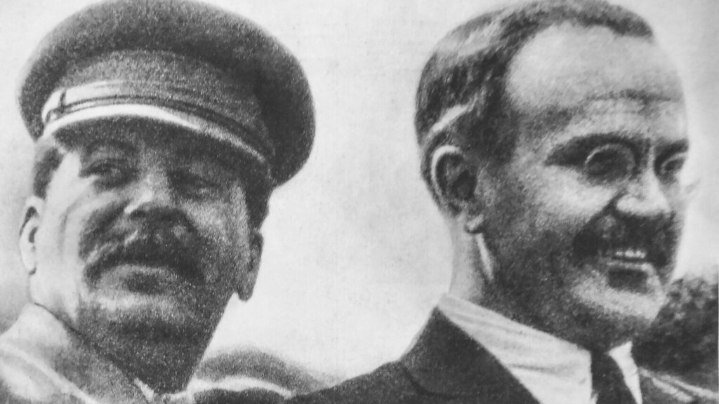 Stalin a Molotov v roce 1932